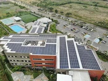 PNG Solar Panels 525W 530W 535W Half Cell Mono Sun Power 540W 545W Bifacail Double Glasses