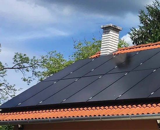 Jinko/Trina/Risen/Gcl/PNG Full Black 375W 405W 410W 500W Mono Solar Panel Popular in Europe with TUV CE Certificates