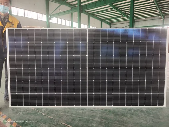 1500V DC Monocrystalline Silicon PNG Solar Pallet and Wooden Box Canadian Panel Panels